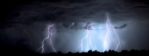 Éclairs lors d'un orage